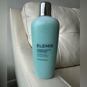 ELEMIS Muscle Soak in Aqua Blue